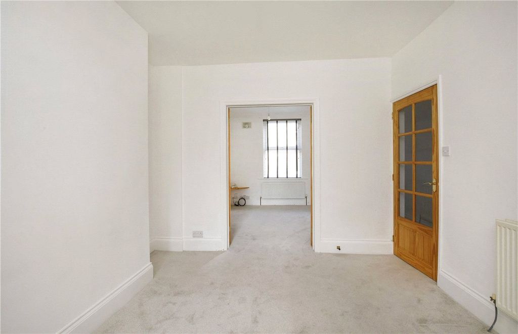 Property photo 3 of 14 Picture No. 14