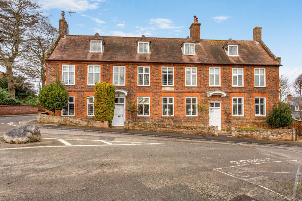 Property photo 1 of 31