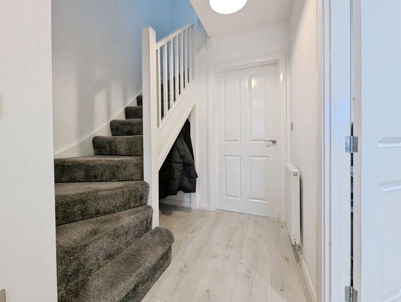 Property photo 2 of 12 Photo 7