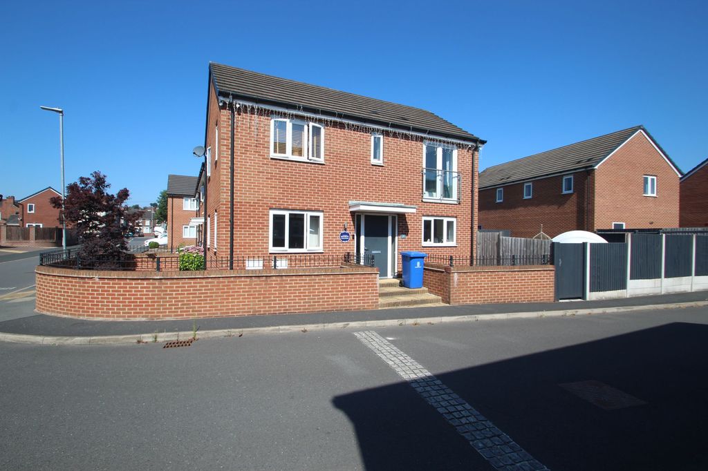 Property photo 1 of 16