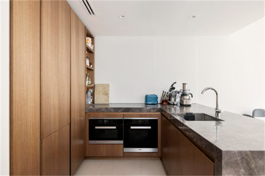 Property photo 3 of 8 Kitchen