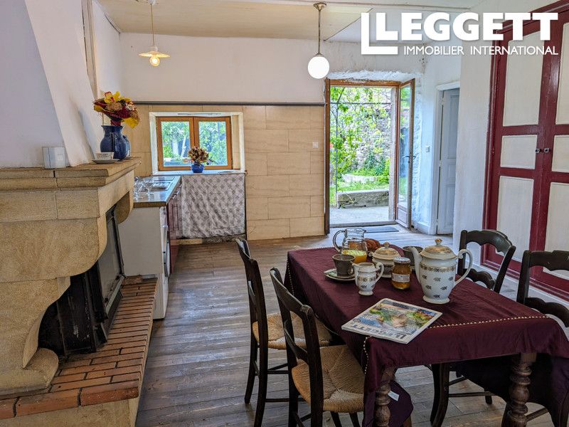 Property photo 2 of 10