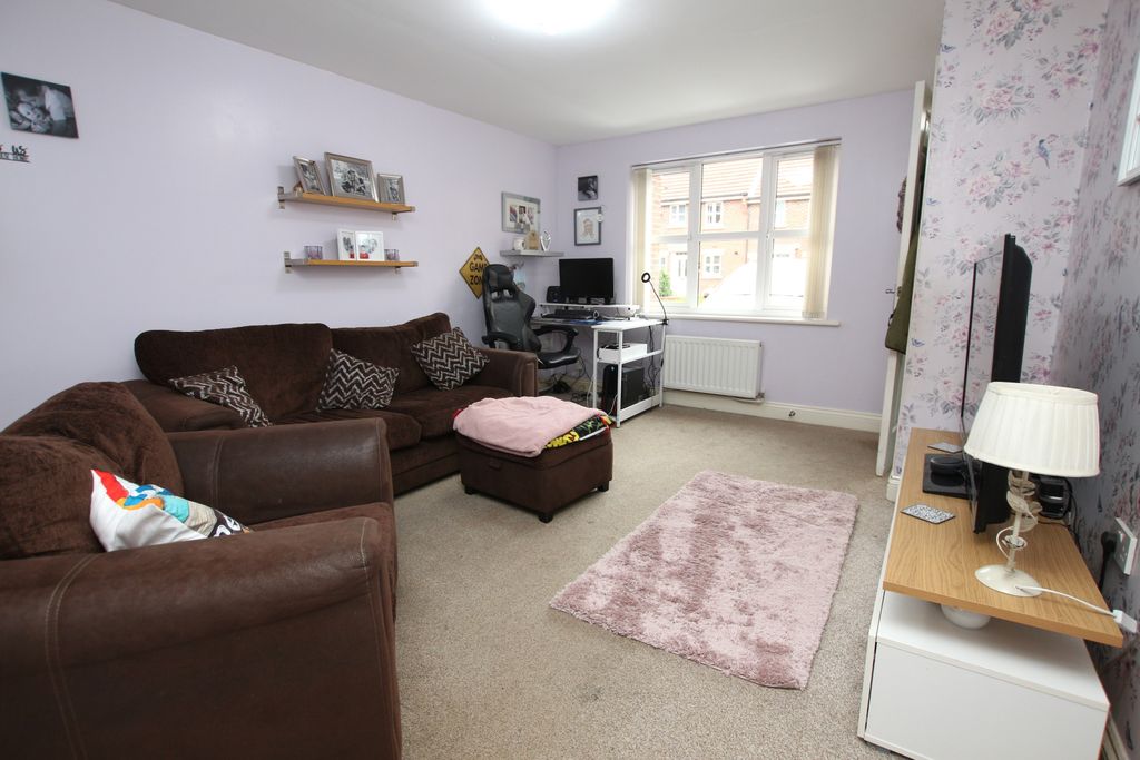 Property photo 3 of 10