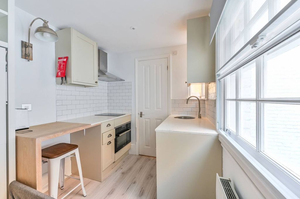 Property photo 2 of 4