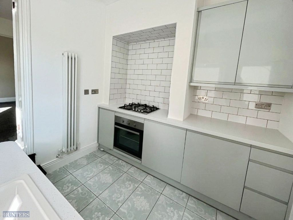 Property photo 3 of 10 Pbox-Img.Jpg