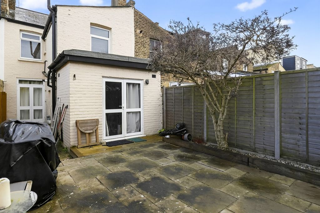 Property photo 3 of 3