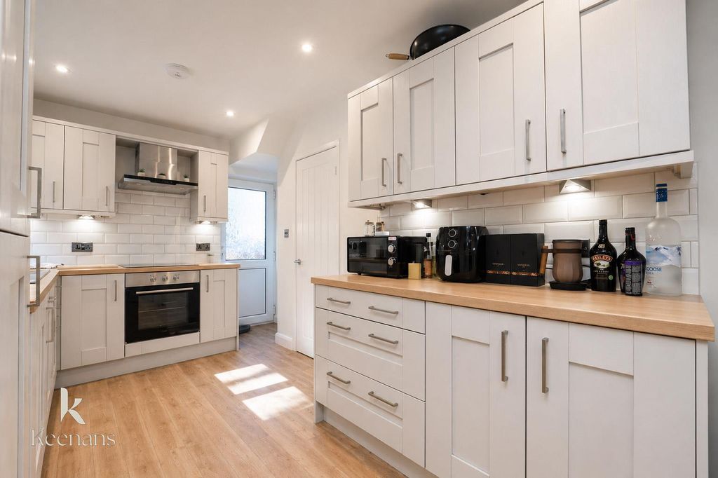 Property photo 2 of 13 51-7.Jpg