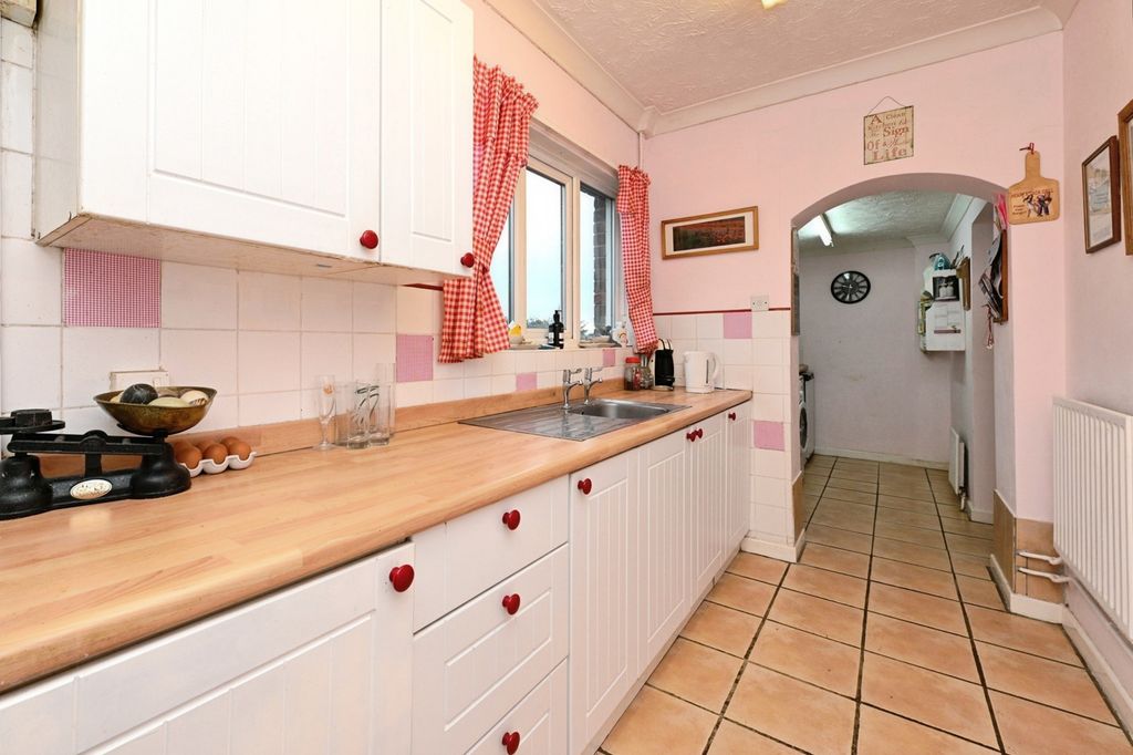 Property photo 3 of 26 Pbox-Img.Jpg