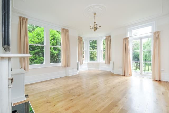 Property photo 1 of 9 Interior