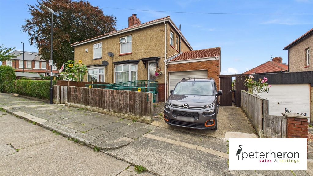 Property photo 1 of 24 Cam05632G0-Pr0019-Still033.Jpg