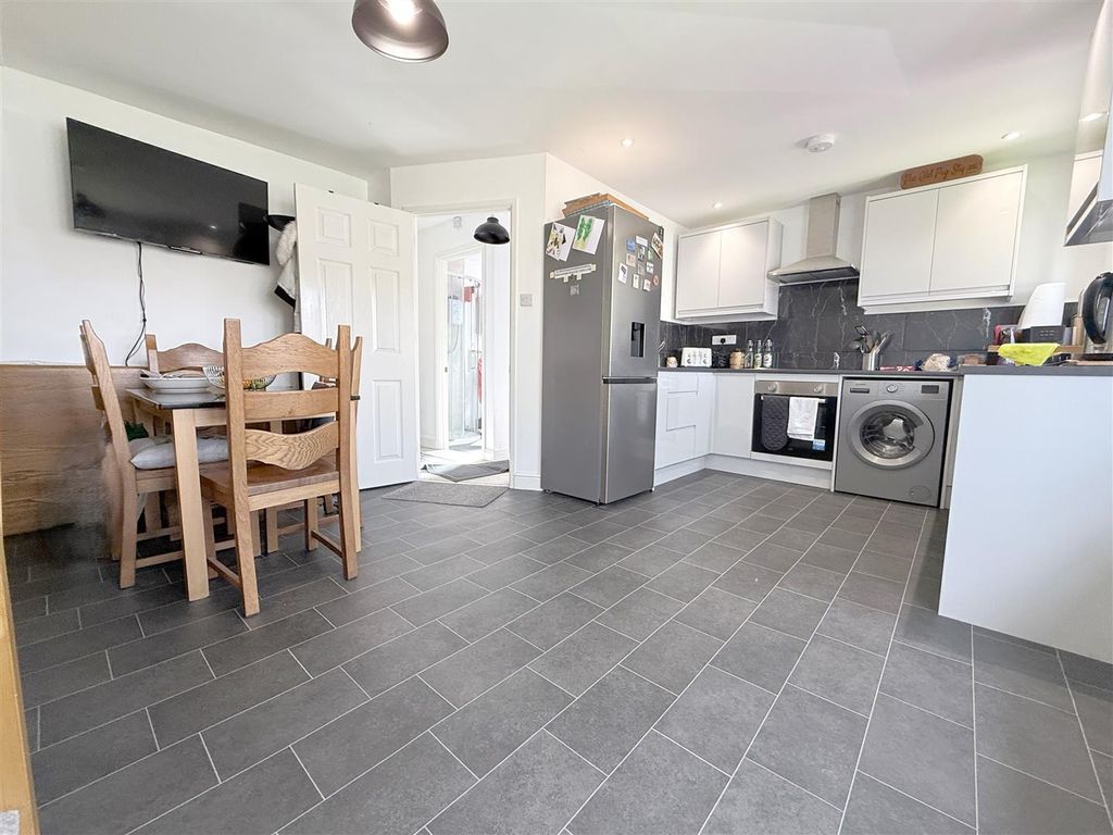 Property photo 3 of 16 Img_5769.Jpg