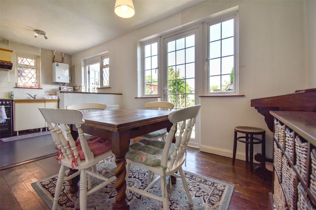 Property photo 3 of 19 Picture No. 06