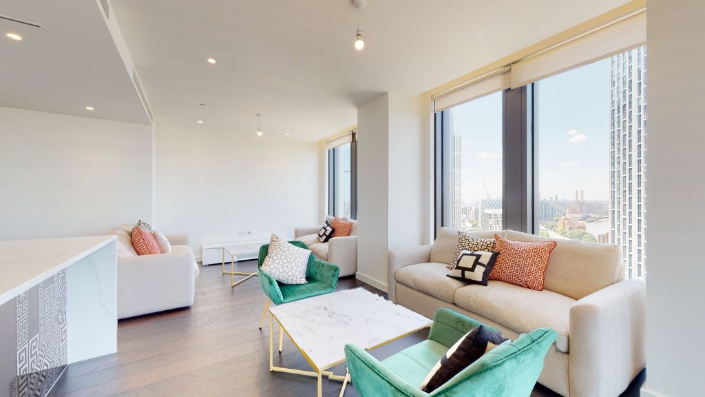 Property photo 2 of 25