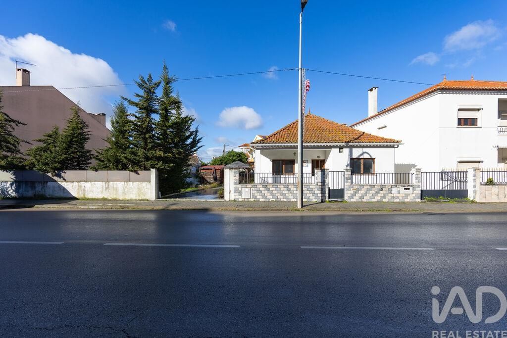 Property photo 1 of 35