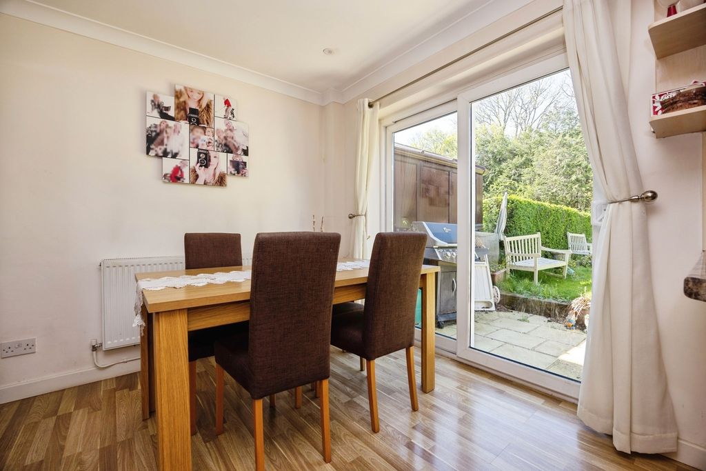 Property photo 3 of 16 Pbox-Img.Jpg