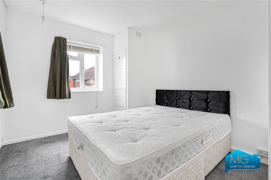 Property photo 3 of 20 Picture No. 27