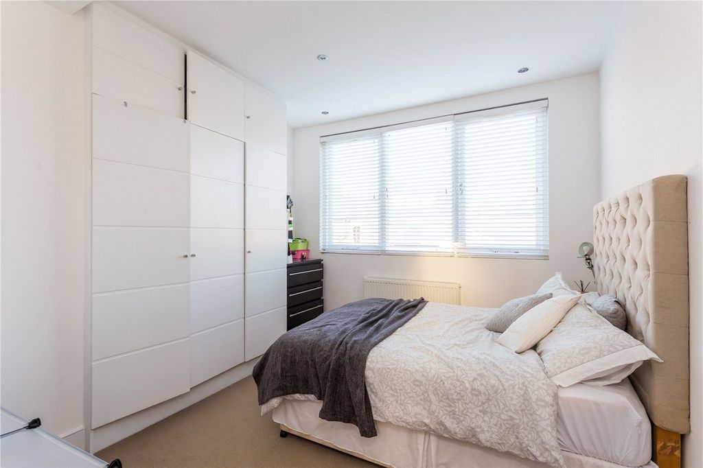 Property photo 2 of 10 Picture No. 01