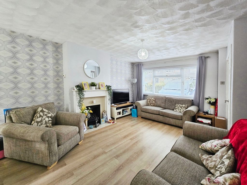 Property photo 2 of 14 Pbox-Img.Jpg