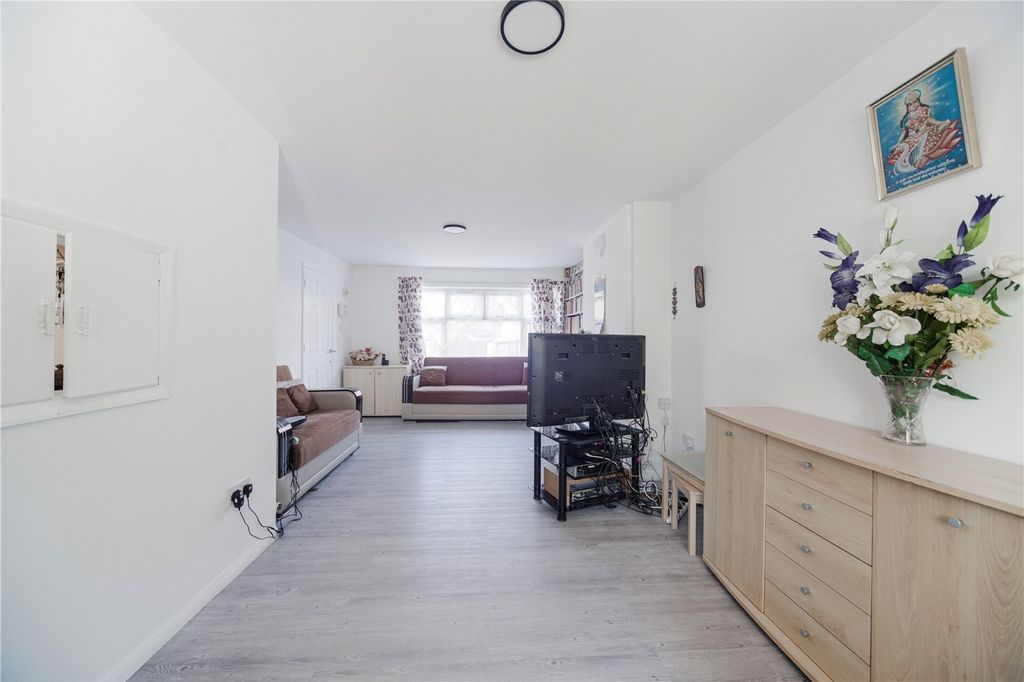 Property photo 3 of 18 Picture No. 18