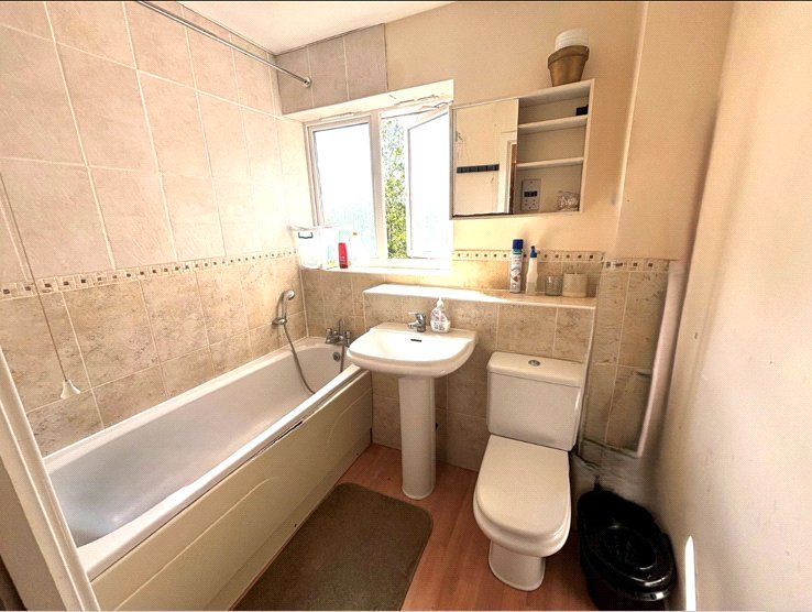 Property photo 3 of 4 Bathroom