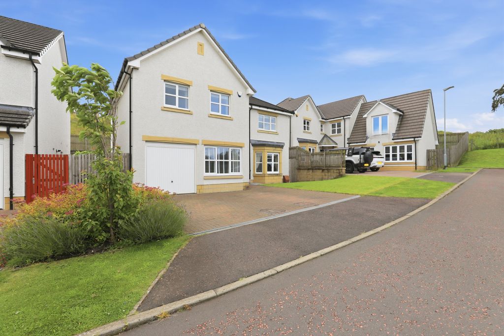 Property photo 1 of 40