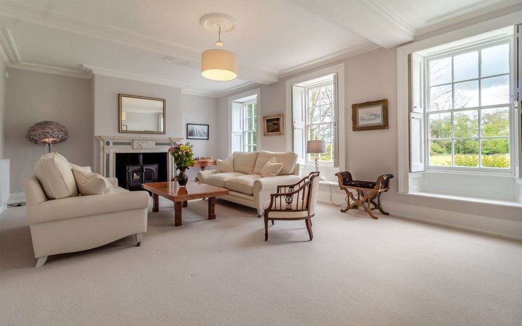 Property photo 3 of 20 Drawing Room