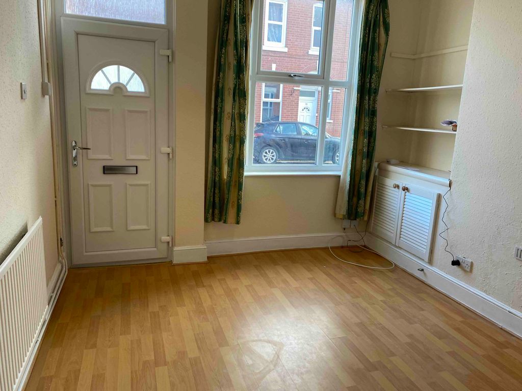 Property photo 3 of 25
