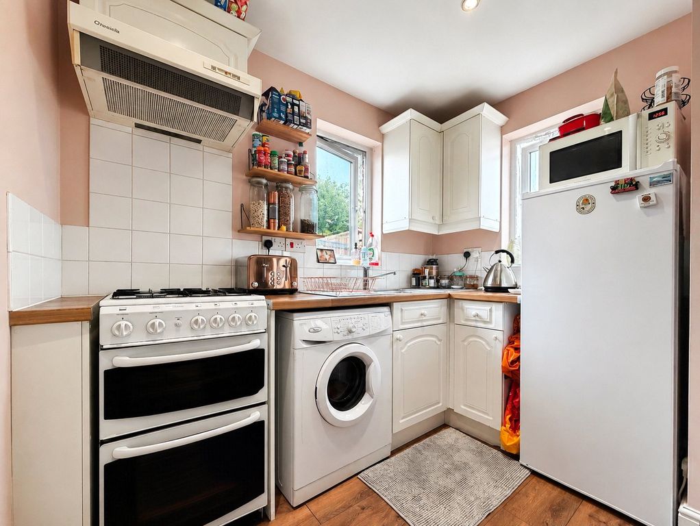 Property photo 3 of 12 Picture No. 22