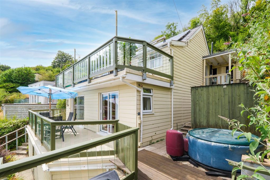 Property photo 1 of 27 Parry Breakers-27.Jpg