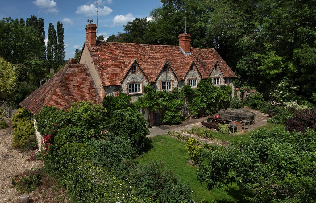 Property photo 1 of 14 Image