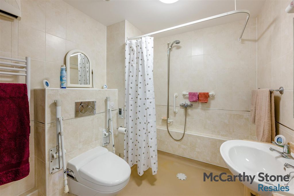 Additional image 10 of 2 bed flat for saleNorth Gate Court, Shortmead Street, Biggleswade SG18