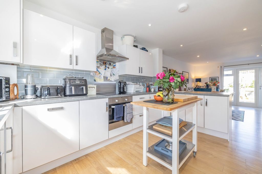 Property photo 2 of 13 Picture 2