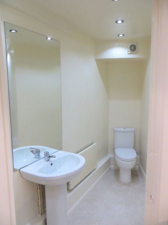 Property photo 3 of 4