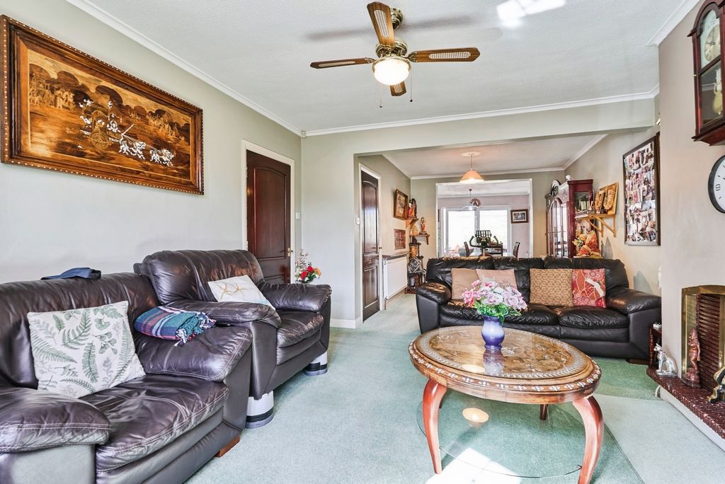 Property photo 2 of 25 Pbox-Img.Jpg