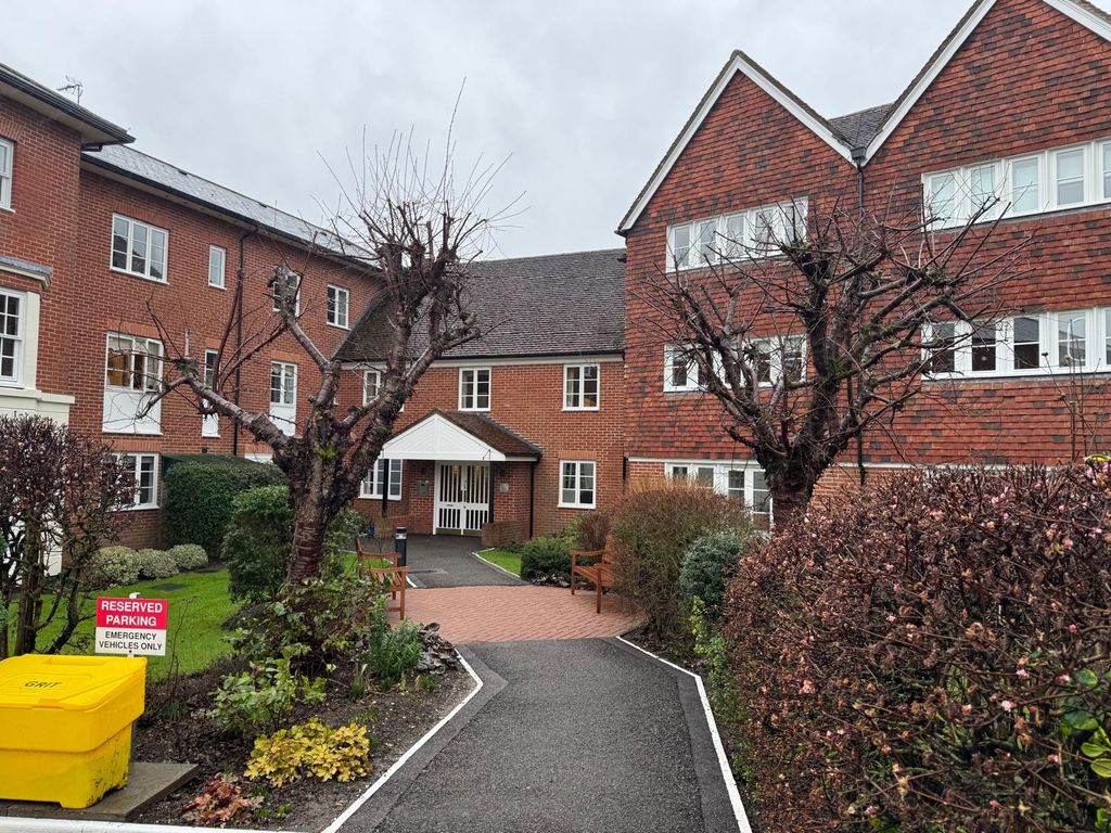 Property photo 1 of 6