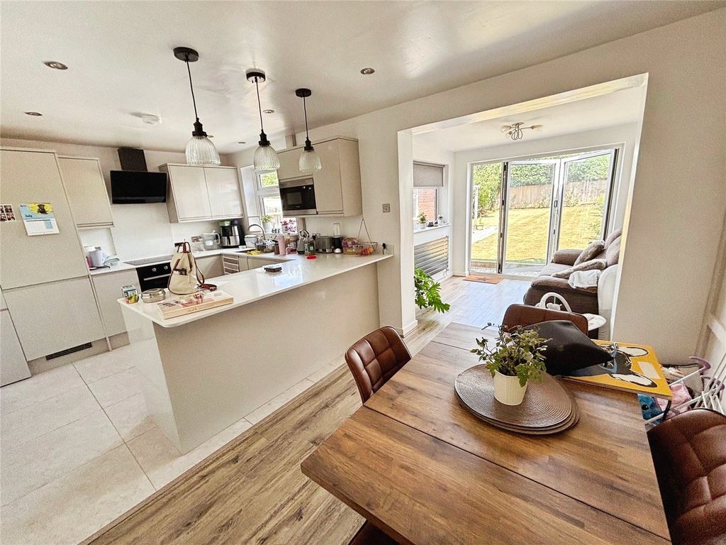 Property photo 3 of 13 Kitchen/Dining