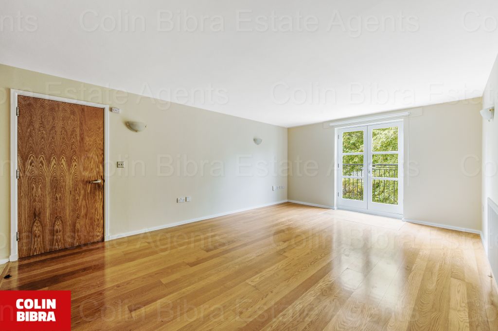 Property photo 2 of 14 3