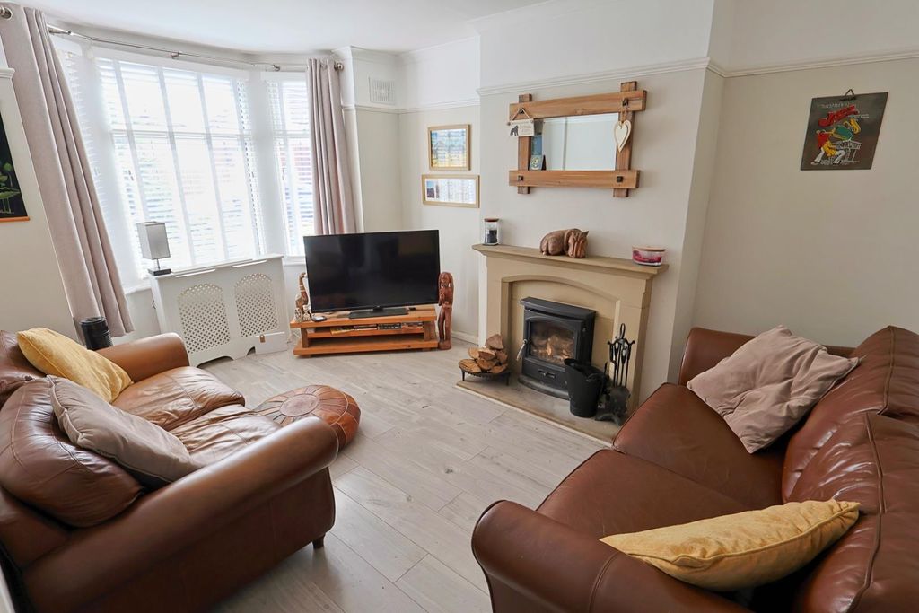 Property photo 3 of 14 Img_8960.Jpg