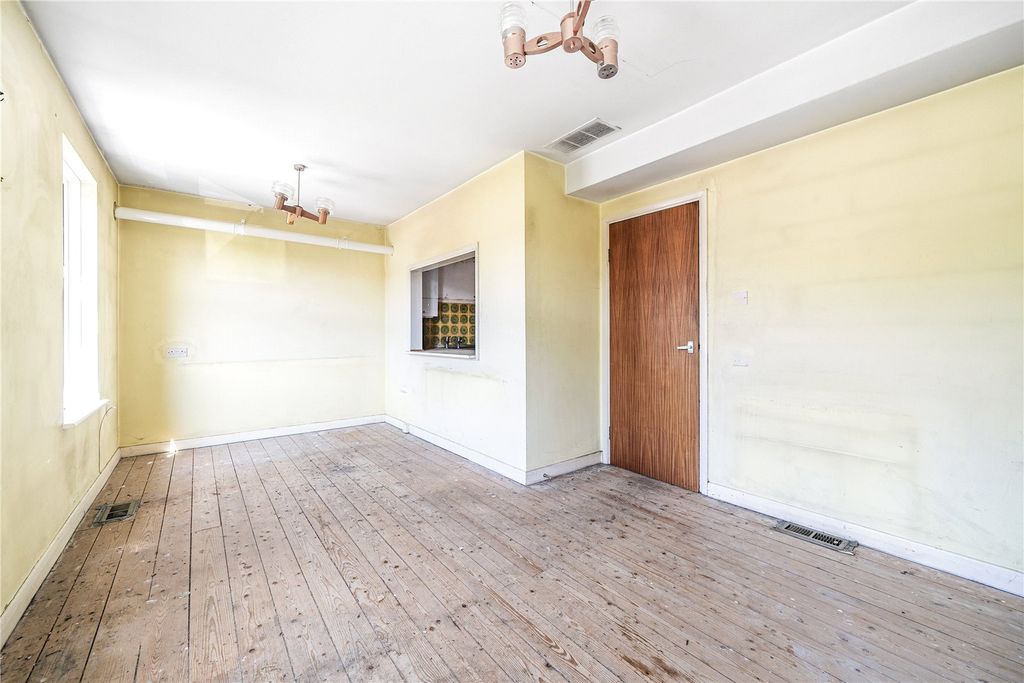 Property photo 2 of 11 Picture No. 02