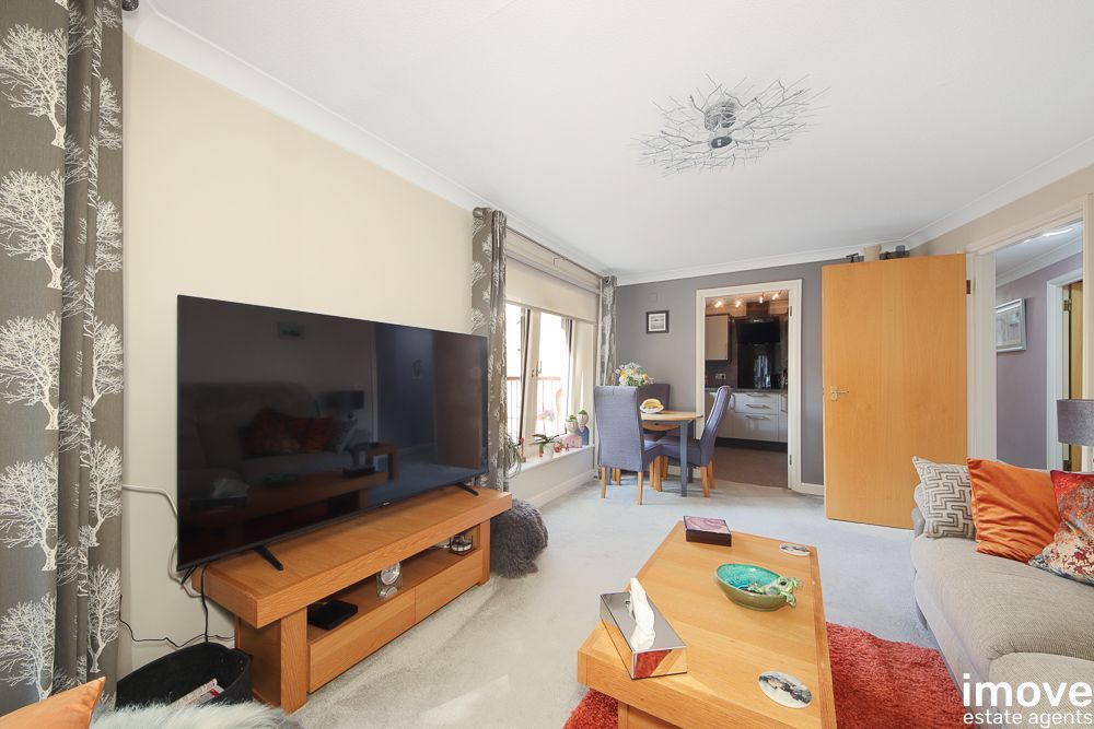 Property photo 3 of 9