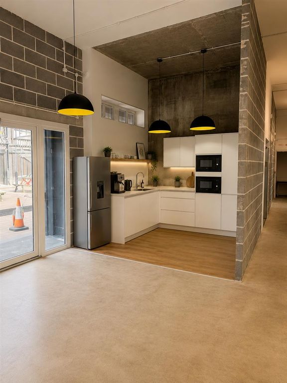 Property photo 3 of 5 Kitchen (1).Png