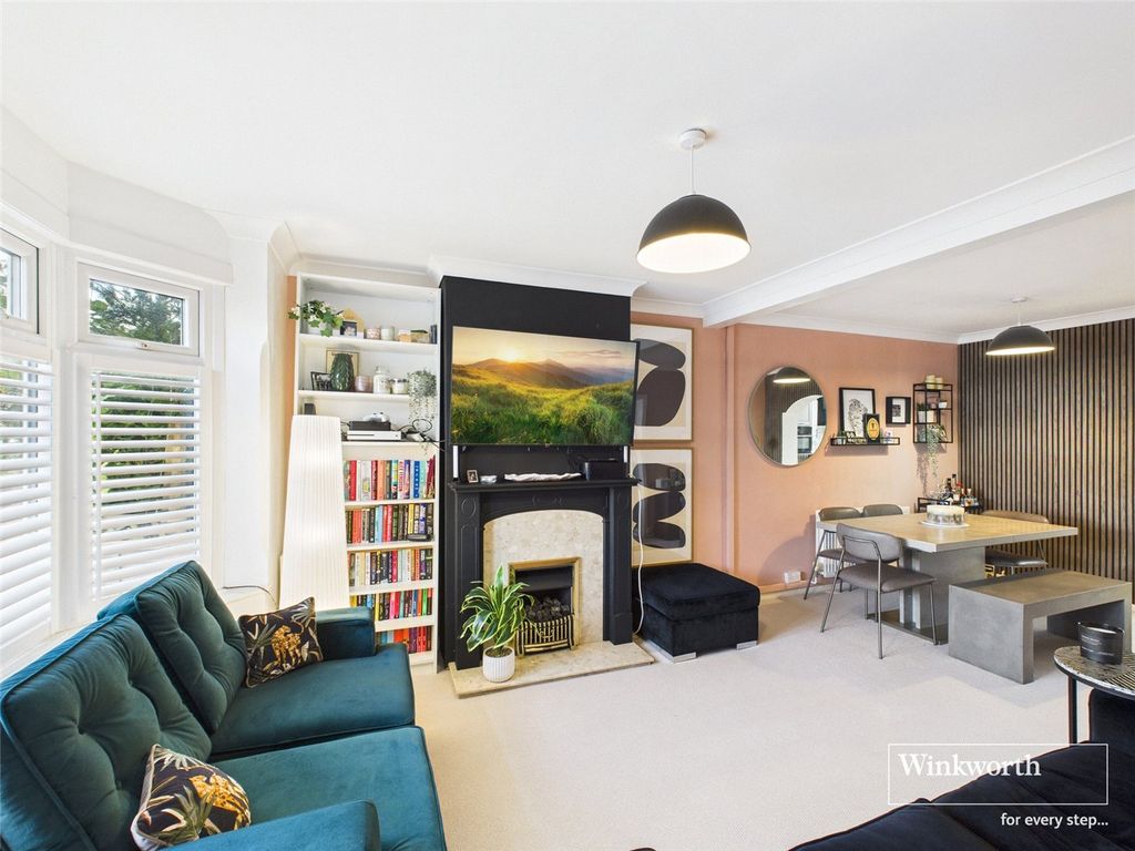 Property photo 2 of 16 Picture No. 03