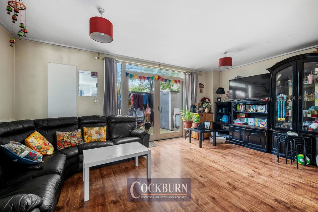 Property photo 3 of 16