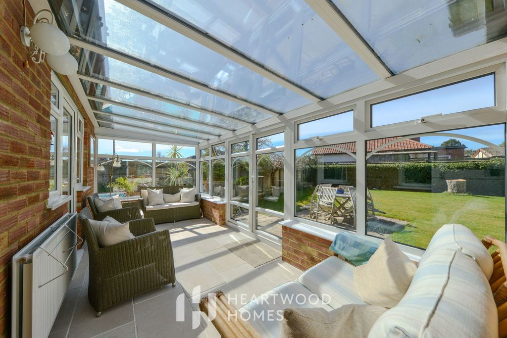 Property photo 1 of 30