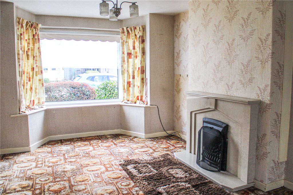 Property photo 2 of 11 Sitting Room