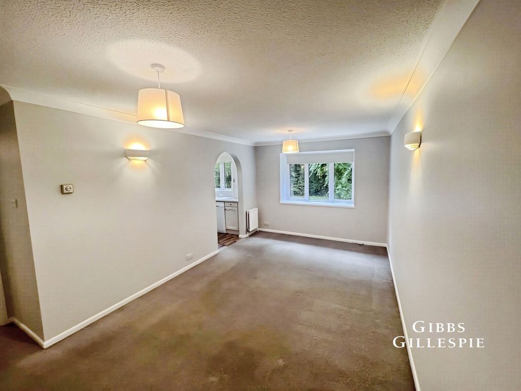 Property photo 3 of 7 Pbox-Img.Jpg