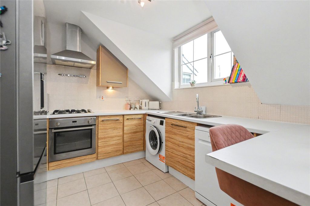 Property photo 3 of 16 Picture No. 06