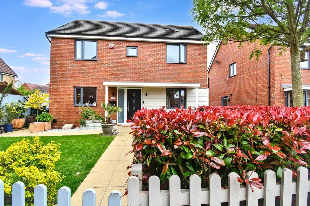 Property photo 1 of 24