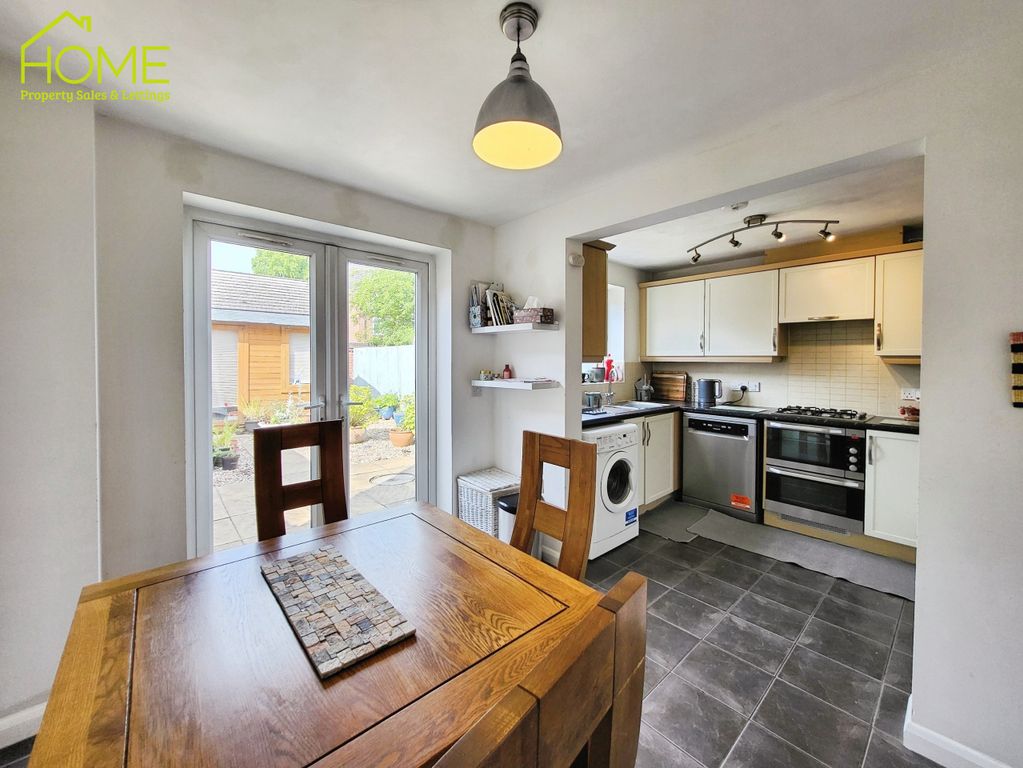 Property photo 2 of 17 Kitchen Dining Room