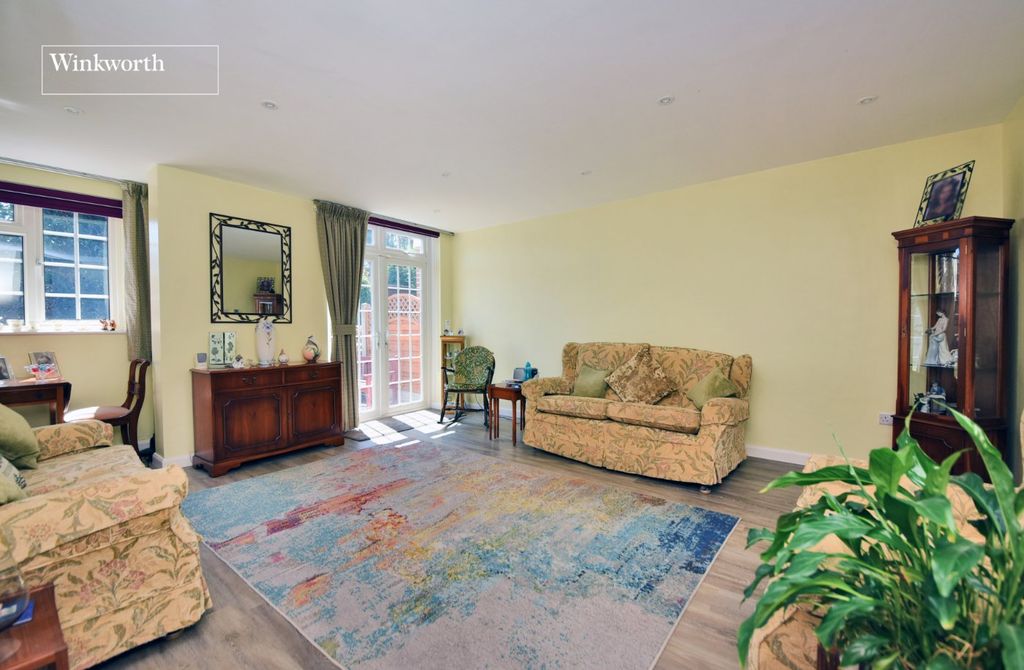 Property photo 2 of 17 Picture No. 03